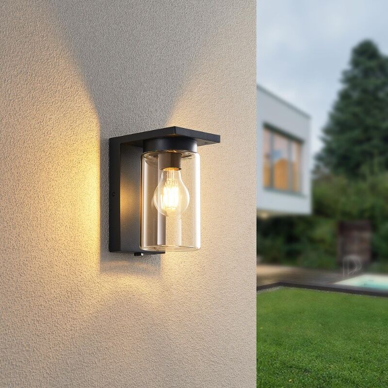 Schwarze Außen Wandleuchte mit Dämmerungsmelder Modern, Yves, IP44