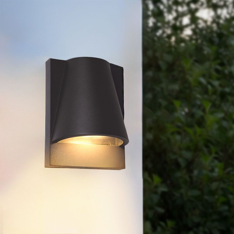 Moderne Außen Wandleuchte mit Dämmerungsmelder Schwarz, Luana, IP43 Moderne Außen Wandleuchte mit Dämmerungsmelder Schwarz, Luana, IP43