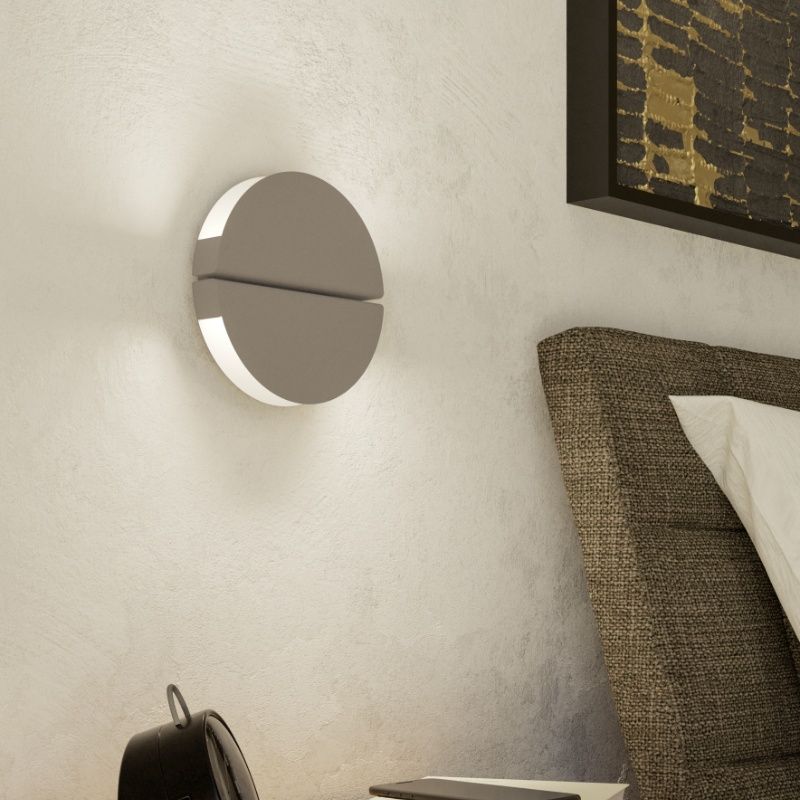 Braune moderne Wandleuchte Edelstahl, Patricius, 4,5W, White Switch LED, IP44 Braune moderne Wandleuchte Edelstahl, Patricius, 4,5W, White Switch LED, IP44