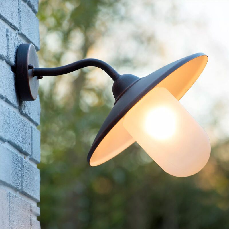 Rostfarbene Außenleuchte Landhaus, Aruba, IP44