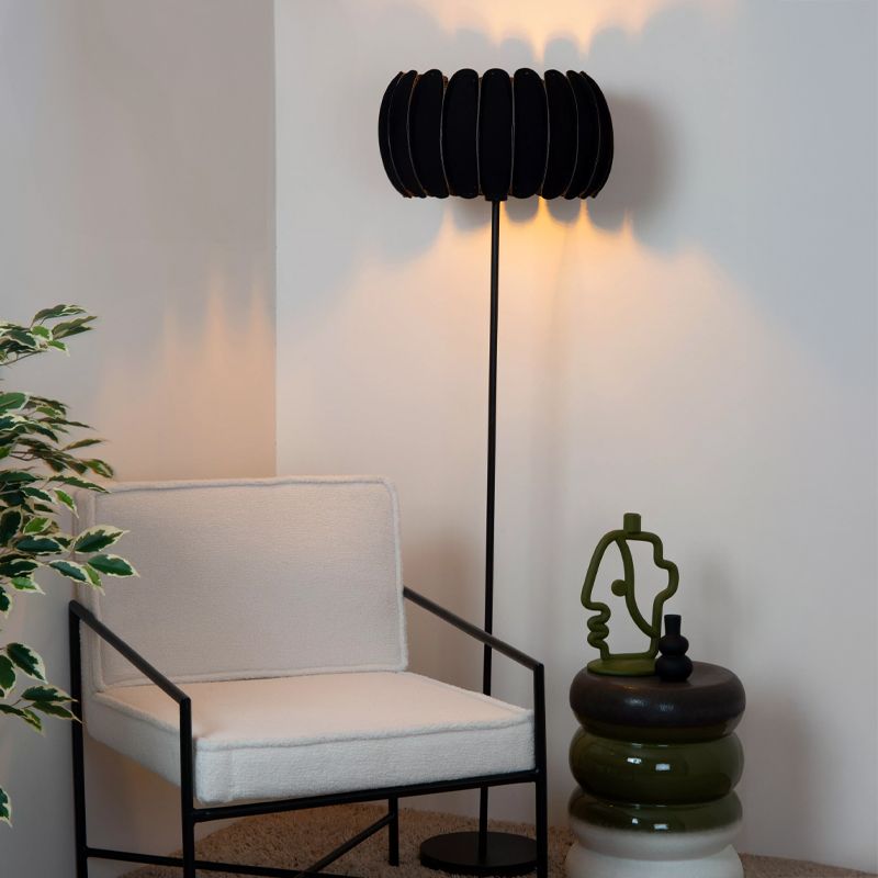 Schwarze Stehlampe Modern, Spencer, mit Schalter