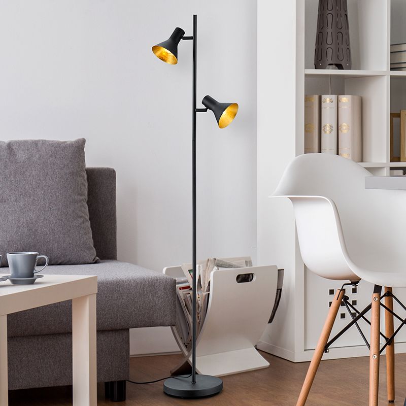 Schwarze Stehlampe Industrial, Verena, mit Schalter Schwarze Stehlampe Industrial, Verena, mit Schalter