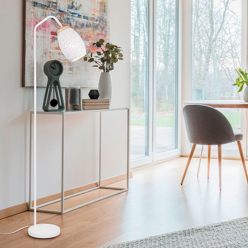 Weiße Stehlampe Modern, Delana, mit Schalter Weiße Stehlampe Modern, Delana, mit Schalter