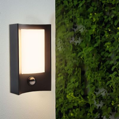 Moderne Außen Wandleuchte mit Bewegungsmelder Schwarz, Loris, 6W, 3000K LED, IP44