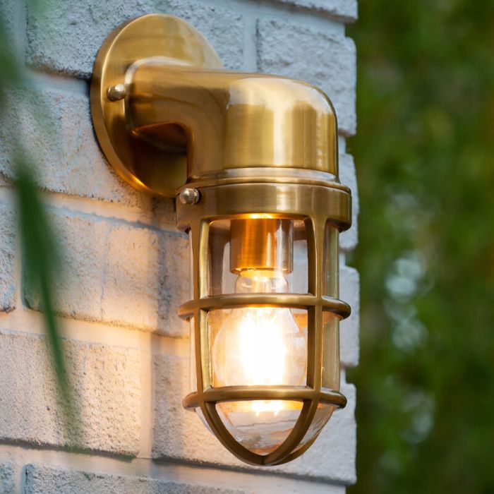 Goldene Außenleuchte Retro, Dudley, IP44
