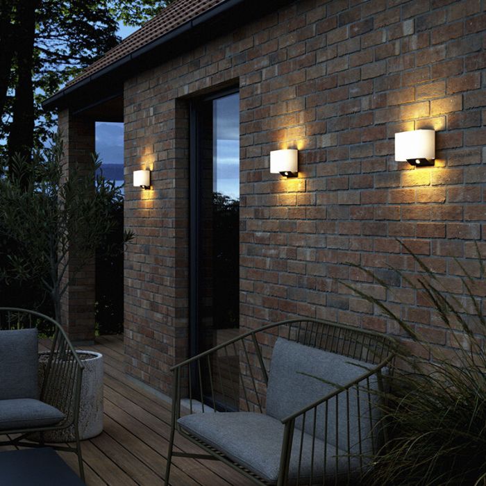 Weiße Solar Außen Wandleuchte Modern, Piola, IP44