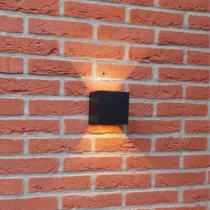 Schwarze moderne Up down Wandleuchte Aluminium, Dion, 7W, dim to warm LED, IP65