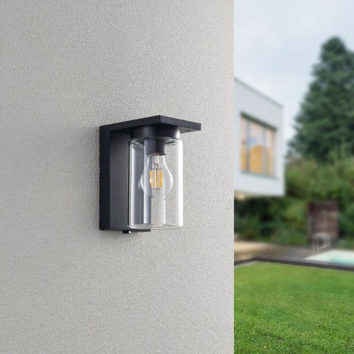 Schwarze Außen Wandleuchte mit Dämmerungsmelder Modern, Yves, IP44