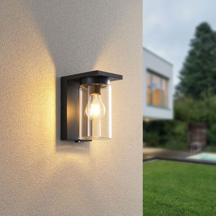 Schwarze Außen Wandleuchte mit Dämmerungsmelder Modern, Yves, IP44